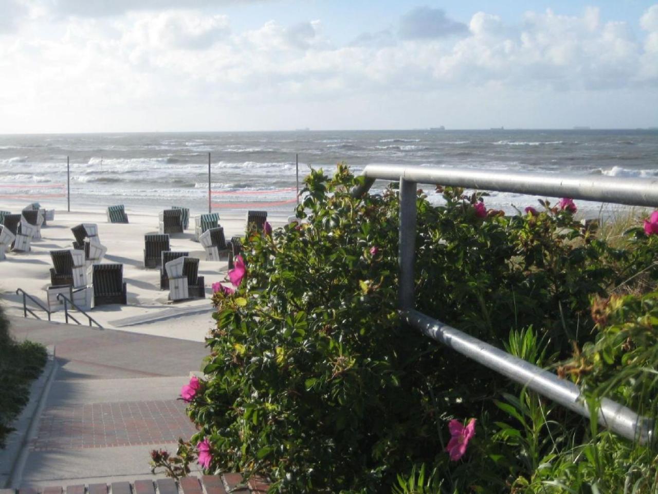 Kleine Charlotte - Traumwohnung Mit Terrasse Fuer 4 Personen Wangerooge Bagian luar foto